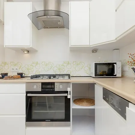 公寓 Apartmanet Holenderska In Praga By Renters *