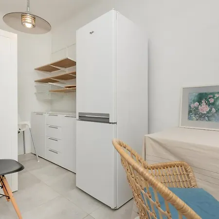 公寓 Apartmanet Holenderska In Praga By Renters *