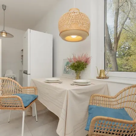 Apartmanet Holenderska In Praga By Renters *