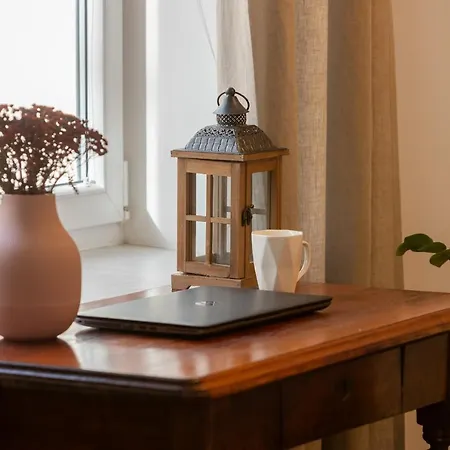 Apartmanet Holenderska In Praga By Renters شقة